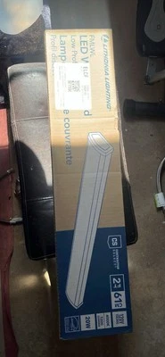 Lithonia Iluminación Luz Superior FMLWL LED Envolvente 2 pies Nuevo Sin Usar Foto 1 de 4