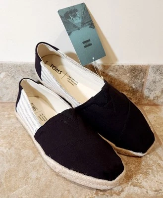 TOMS | Alpargatas planas clásicas negras universitarias para mujer talla 7 ¡NUEVAS! 💖 Foto 1 de 4