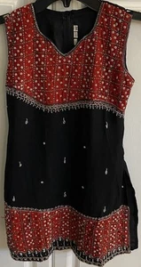 Indian Sleeveless Tunic Kurti Top Beaded Black Red Lace Back Size 30 - Picture 1 of 4