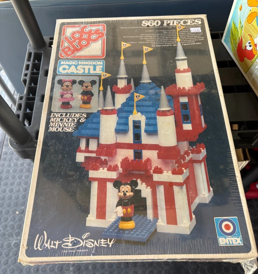 Vintage 1981: Loc Blocs Entex Magic Kingdom Castle Disney 860 Pieces NEW - Image 1 of 1