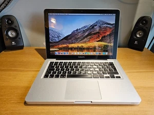 13" Apple MacBook Pro A1278 13" Mid 2010 2.4Ghz Core 2 Duo 4GB 500GB High Sierra - Picture 1 of 8