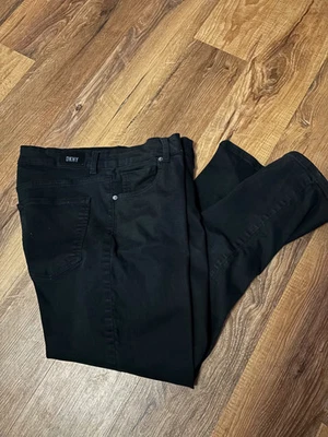 Pantalones DKNY Stanton Para Hombre Talla 36x30 Calce Ajustado Ultimate Stretch Negros 5 Bolsillos Usados en Excelente Condición Foto 1 de 3
