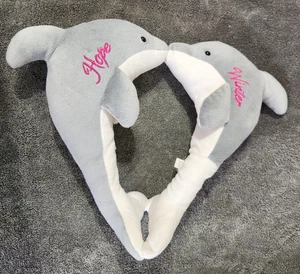 Dolphin Tale 2 Winter and Hope Heart Shape Kissing Dolphins Plush 13" x 18" - Picture 1 of 4