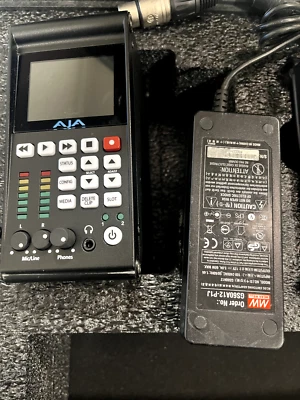 Grabadora de video de estado sólido AJA Ki Pro Quad Pro 4K/QuadHD/2K/HD 4:4 RAW Captura Foto 1 de 4