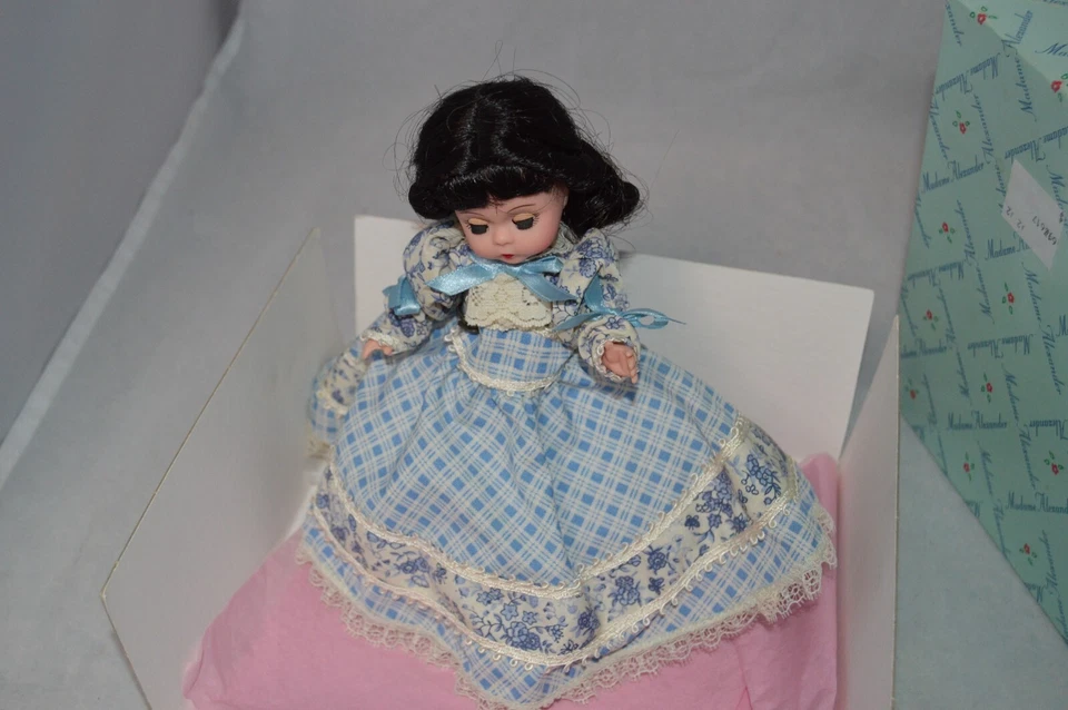 Muñeca Madame Alexander Beth 28160 8" con caja, accesorios, colección Little Women Foto 1 de 3