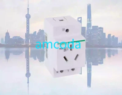 1PC NEW Schneider EA9XN316 guide rail socket 3P 16A - Image 1 of 2