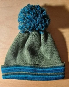 Saks Fifth Avenue Acrylic Knit Kids' Beanie Hat with Pom-Pom Made in Italy NWOT - Picture 1 of 6