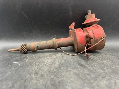 Vintage International Harvester Scout II Ignition Distributor Red 340-4981B  - Image 1 of 4