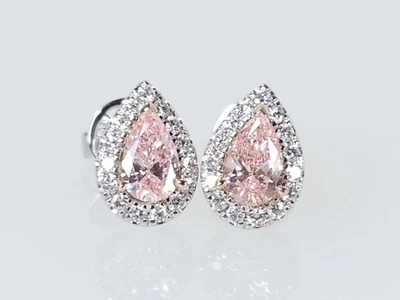 Aretes de diamantes de pera rosa cultivados en laboratorio de 1 quilate de oro blanco de 14 quilates (AM1090297) Foto 1 de 4