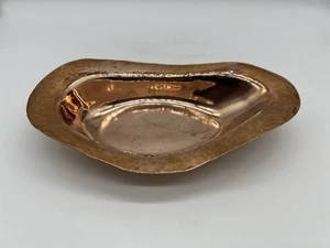 VNT B.M. CO. 5026 Flemish Copper Hand Hammered 8” Bowl - Picture 1 of 12