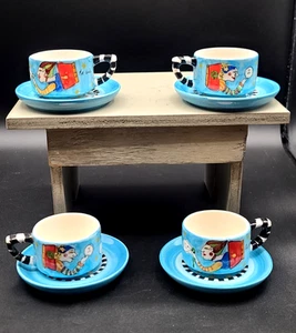Judie Bomberger Espressotassen & Untertassen Demitasse 4er Set Whimsical I Love You - Bild 1 von 5
