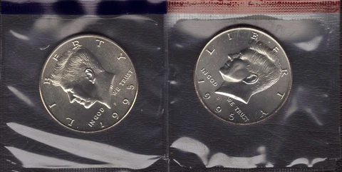 1995-P&D UNCIRCULATED KENNEDY HALF DOLLARS IN MINT CELLO (2 COINS) Cover