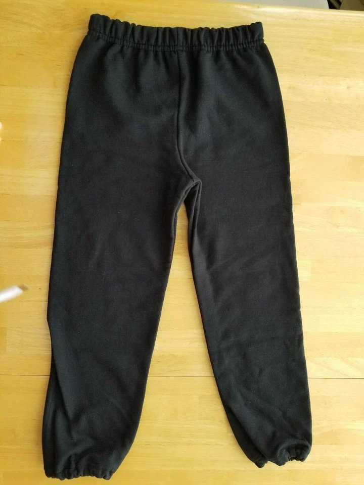 Pantalones deportivos Gildan para niños pequeños con parte inferior elástica, negros, pequeños Foto 1 de 4