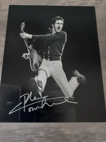 AUTHENTIC SIGNED PETE TOWNSHEND THE WHO 10 X 8 AUTOGRAPHED PHOTO COA REAL Cover