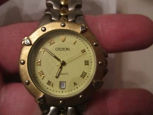 VINTAGE CROTON WATCH 23K GOLD PLATED HEAVY - QUARTZ - RUNS GREAT - BBA-27 - Picture 1 of 6