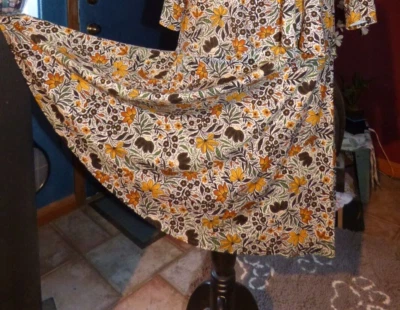 FALDA MIDI COMPLETA EXTRAVAGANTE GÓTICA BOHO SALAM FLORAL MARRÓN MULTICOLOR CON SOLAPA XL Foto 1 de 4