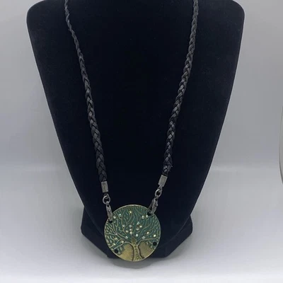 Collar de cordón negro colgante árbol de la vida con diamantes de imitación esmalte verde estilo boho Foto 1 de 4