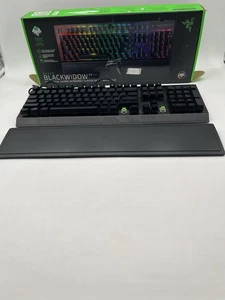 Razer Blackwidow V3 RZ03-03540200 Mechanical Gaming Keyboard/ Missing 2 Buttons - Picture 1 of 5