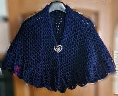 Mantellina della nonna, blu, lana oeko -tex, scialle, coprispalle, fatta a mano - Immagine 1 di 2