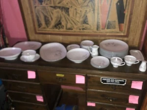 Japonés Noritake China Porcelana Rosay 6216 Patrón 32 Piezas Set COMO NUEVO - Imagen 1 de 18