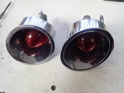 2 / 1961 1962 Chevrolet Corvette GM Guide INNER TAIL LAMP RH 5952100 LH 5952099 - Image 1 of 4