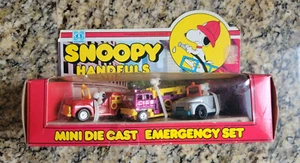 SNOOPY HANDFULS MINI DIE CAST EMERGENCY 3-PIECE SET - RARE VINTAGE ITEM - Picture 1 of 10