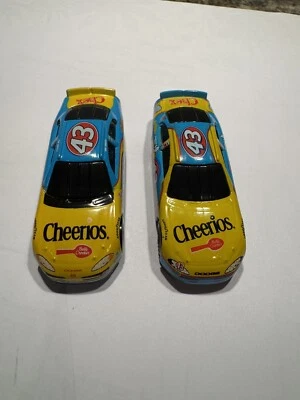 Гоночные автомобили Dodge John Andretti No43 (комплект из 2) 1:64 - Изображение 1 из 4