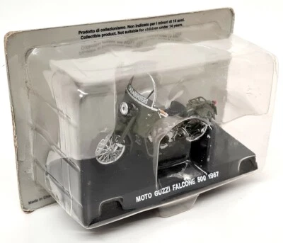 G&P 1/24 Moto Guzzi Falcone 500 1967 Carabinieri + Plinth 8.5CM Model Motorbike - Image 1 of 4
