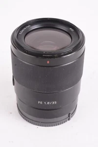 Sony FE 35mm f/1.8 Prime Portrait Digital Camera Lens #T-FE358 - Picture 1 of 9