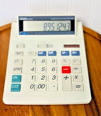 Ore-Ida,  Royal LD90 10 Digit EZVue Digit Solar Desktop Calculator Works Great - Image 1 of 4