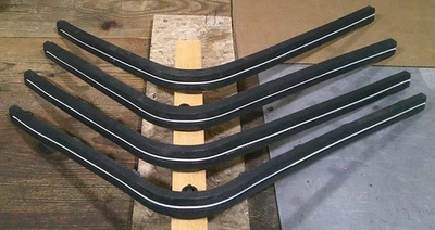 Juego de 4 tiras de impacto de parachoques delantero Cadillac Fleetwood Deville 1979 78 79 Foto 1 de 4