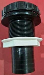 TH Marine TH-1500AFD 1 1/2" Straight Thru Hull with strainer - Picture 1 of 4