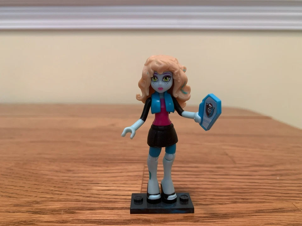 Figura Monster High 3"" azul lagoona Foto 1 de 1