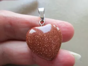 VINTAGE SILVER TONE GOLDSTONE AVENTURINE LOVE HEART FOB CHARM PENDANT BRACELET - Picture 1 of 2