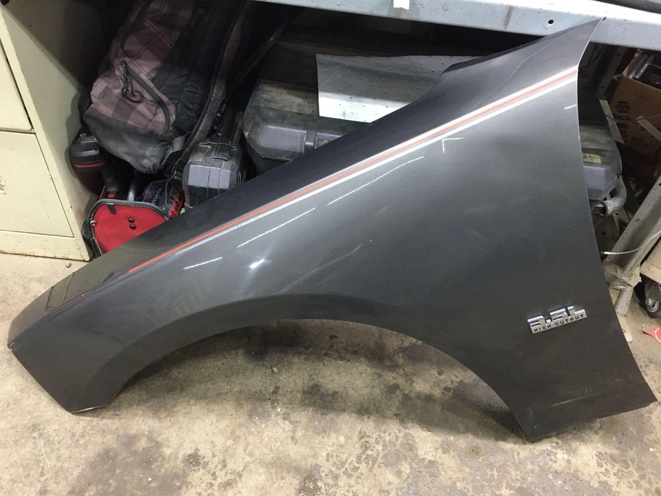 10 DODGE CHARGER Fender Foto 1 de 4