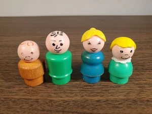 Mom Dad Son & Daughter Fisher Price Little People Play Family House - Picture 1 of 7