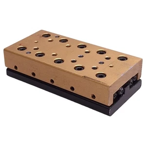 Del-Tron NBT-2080A Crossed Roller Slide, 2in Travel, 3.15in x 1.57in x 0.827in - Picture 1 of 9