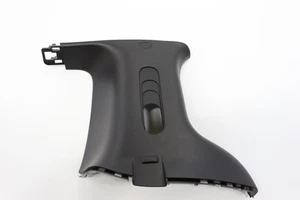 Chrysler Pacifica 2017-2025 trasero izquierdo C pilar moldura panel OEM NEGRO_875 - Imagen 1 de 8