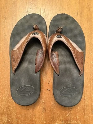 Sandálias chinelos Reef Fanning com abridor de garrafa masculinas tamanho 9 - Imagem 1 de 3