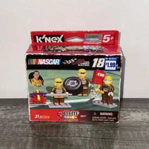 K'Nex NASCAR 36071 #18 Kyle Busch M&M's Pit Crew Set - Picture 1 of 8