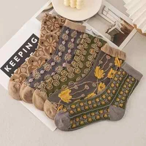 5 Pairs Women's Knitted Polyester Socks Floral Mid Tube Warm Ideal Winter Gift - Picture 1 of 7