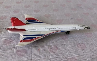 Matchbox Diecast Hypersonic Jet Sky Busters Blanco Rojo Azul Avión Modelo 2006 Foto 1 de 4