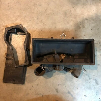 84 85 86 87 88 1985 VOLKSWAGEN QUANTUM FILTRO DE AIRE CONJUNTO 026 133 837B Foto 1 de 4