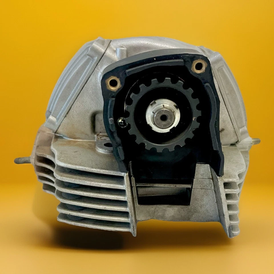 Genuíno Ducati Monster 900IE Cabeça de Cilindro Traseira Vertical V2 M900 00+up Completa - Imagem 1 de 4