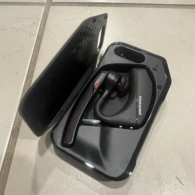 Auriculares Bluetooth Plantronics Poly Voyager 5200 UC Foto 1 de 4