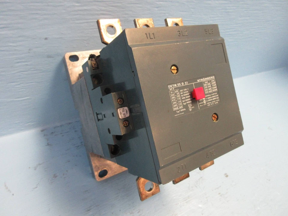Contator de motor Stromberg OKYM-05G21 350 Amp 600V 200HP 125V bobina 350A 200 HP - Imagem 1 de 4