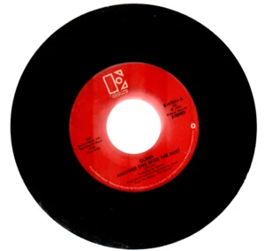 QUEEN 45 ANOTHER ONE BITES THE DUST - Picture 1 of 1