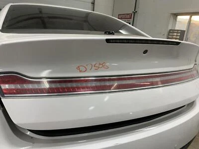 Used Tail Light Assembly fits: 2013 Lincoln Mkz lid mounted Grade A Foto 1 de 4