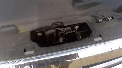 Dodge Durango 2005 2006 2007 2008 2009 montaje de pestillo de capó con soporte OEM Foto 1 de 4