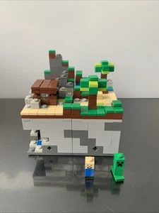 LEGO Ideas: Minecraft Micro World: the Forest (21102) - Picture 1 of 4